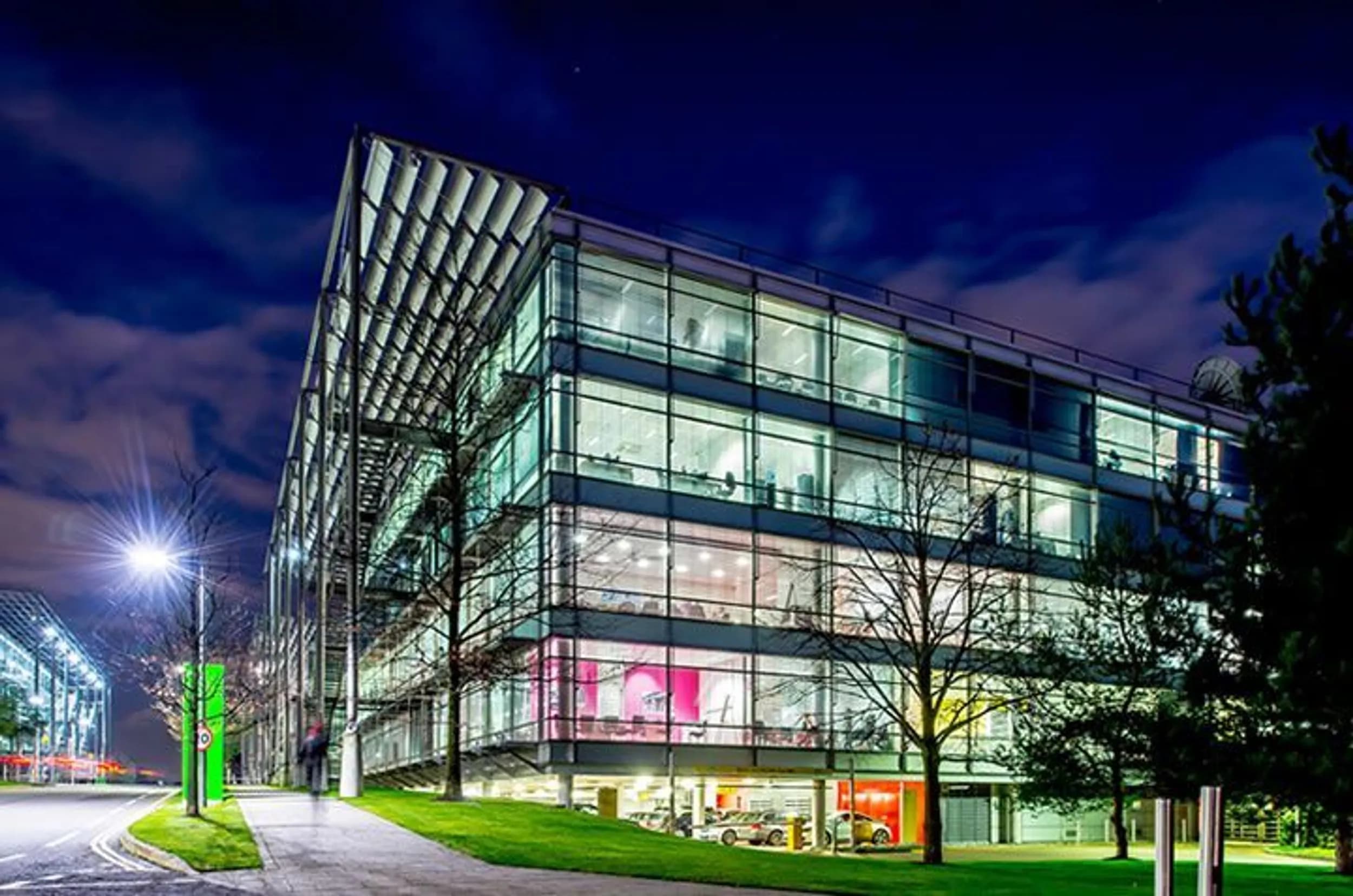 chiswick_park.jpg